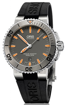 Buy this new Oris Aquis Date 43mm 01 733 7653 4158-07 4 26 34EB mens watch for the discount price of £940.00. UK Retailer.
