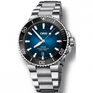 Buy this new Oris Aquis Date 43.5mm 01 733 7730 4185-Set MB mens watch for the discount price of £1,548.00. UK Retailer.