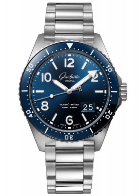 Buy this new Glashutte Original SeaQ Panorama Date 43.2mm 1-36-13-02-81-70 mens watch for the discount price of £11,020.00. UK Retailer.