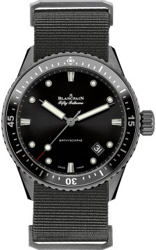 Buy this new Blancpain Fifty Fathoms Bathyscaphe Automatic 43mm 5000-0130-naba mens watch for the discount price of £11,264.00. UK Retailer.