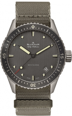 Blancpain Fifty Fathoms Bathyscaphe Automatic 43mm 5000-1210-naga watch