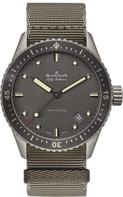 Buy this new Blancpain Fifty Fathoms Bathyscaphe Automatic 43mm 5000-1210-naga mens watch for the discount price of £10,208.00. UK Retailer.