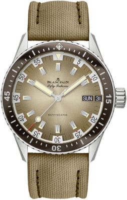 Buy this new Blancpain Fifty Fathoms Bathyscaphe Day Date 70's 43mm 5052-1146-E52A mens watch for the discount price of £10,070.00. UK Retailer.