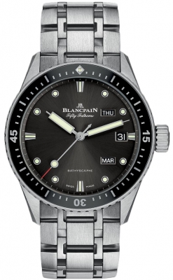 Buy this new Blancpain Fifty Fathoms Bathyscaphe Annual Calendar 43mm 5071-1110-70b mens watch for the discount price of £22,792.00. UK Retailer.