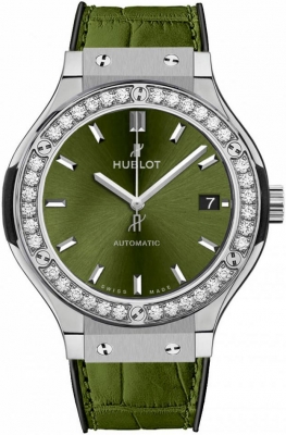 Buy this new Hublot Classic Fusion Automatic 38mm 565.nx.8970.lr.1204 midsize watch for the discount price of £8,910.00. UK Retailer.