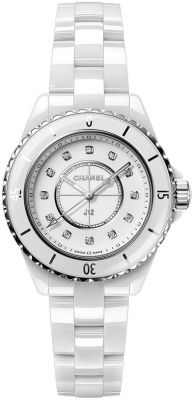 Buy this new Chanel J12 Quartz 33mm h5703 ladies watch for the discount price of £5,850.00. UK Retailer.