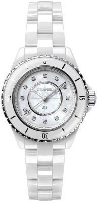 Buy this new Chanel J12 Quartz 33mm h5704 ladies watch for the discount price of £5,720.00. UK Retailer.