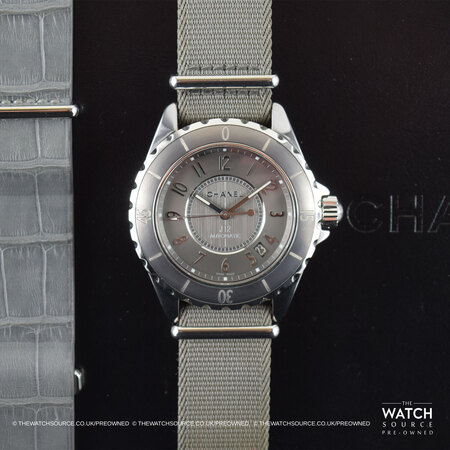 Pre-owned Chanel J12 H4187