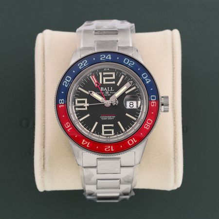 Pre-owned Ball Watch Engineer III Maverick GMT 40mm DG3028C-S1CJ-BK
