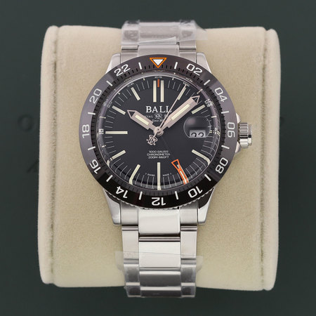 Pre-owned Ressence Engineer III Outlier GMT 40mm DG9002B-S1C-BK