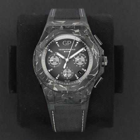 Pre-owned Girard Perregaux Laureato Absolute 8Tech 44mm 81060-41-3222-1CX