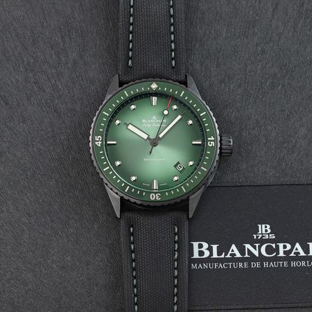 Pre-owned Blancpain Fifty Fathoms Bathyscaphe Automatic 43mm 5000-0153-B52A