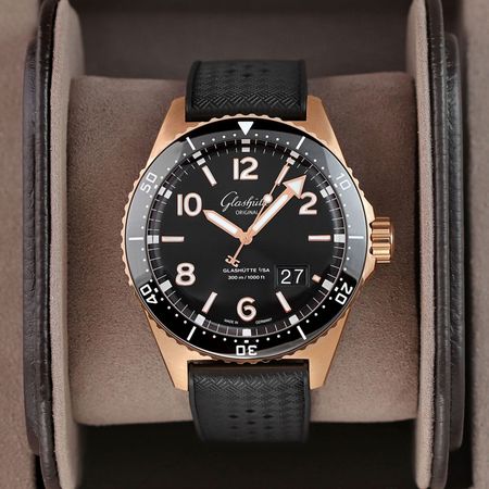 Pre-owned Glashutte Original SeaQ Panorama Date 43.2mm 1-36-13-03-90-33