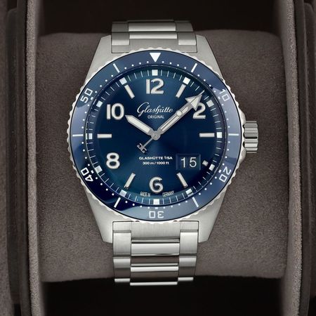 Pre-owned Glashutte Original SeaQ Panorama Date 43.2mm 1-36-13-02-81-70