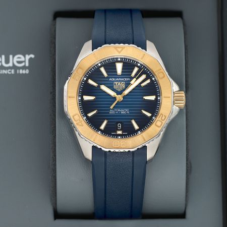 Pre-owned Tag Heuer Aquaracer Automatic 40mm WBP2150.FT6210