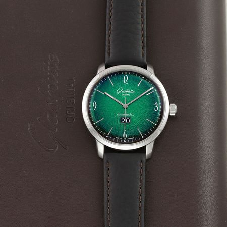 Pre-owned Glashutte Original Senator Sixties Panorama Date 42mm Annual Edition 2018 2-39-47-04-02-04