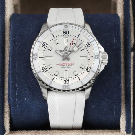 Pre-owned Breitling Superocean Automatic 42 Japan Edition A17375A71A1S1