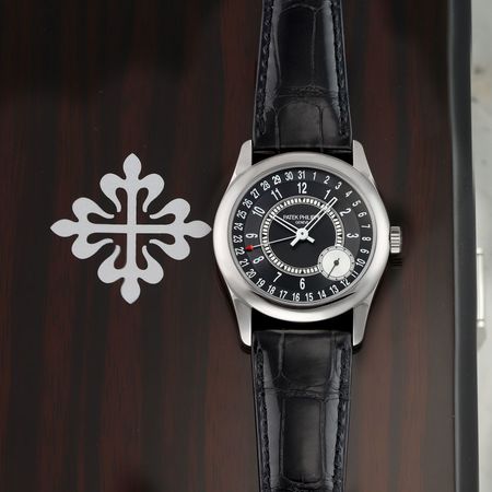 Pre-owned Patek Philippe Calatrava Automatic 39mm 6006g-001
